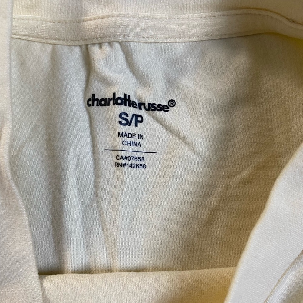 Cropped Tee - Picture 4 of 5